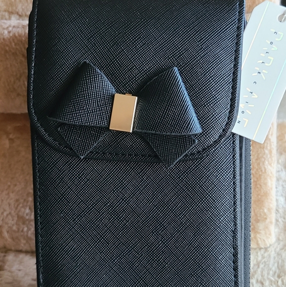 PARK AVE COLLECTION PHONE CROSSBODY BAG BLACK MULTI SECTIONAL DETACHABLE STRAP - Picture 3 of 12